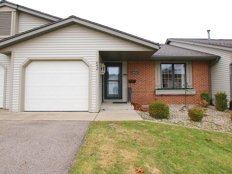 1st image of 842 Harvest Dr