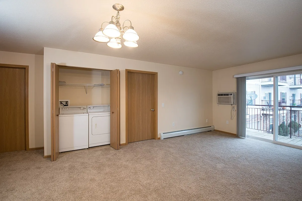 Terrace Hill Apartments — Photo 4