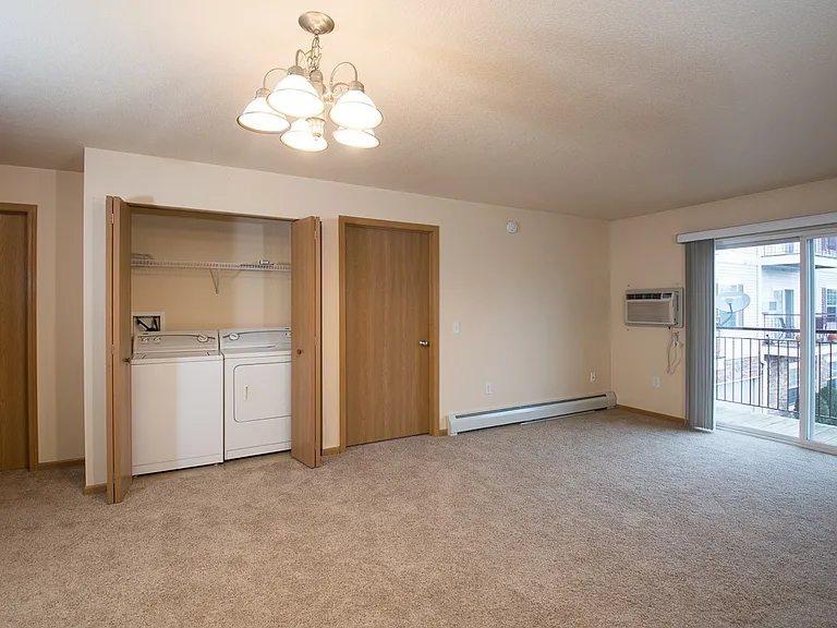 Terrace Hill Apartments — Photo 5