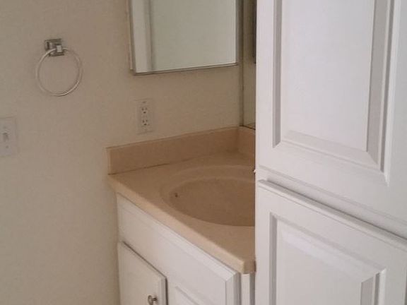 5th image of 79210 Avenue 42 APT C8