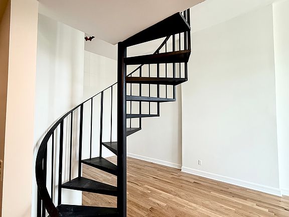 3rd image of 747 S 5th St #1