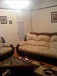 2nd image of 3237 Yorktown Dr