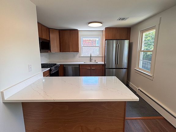 2nd image of 271 W Erie Ave #2