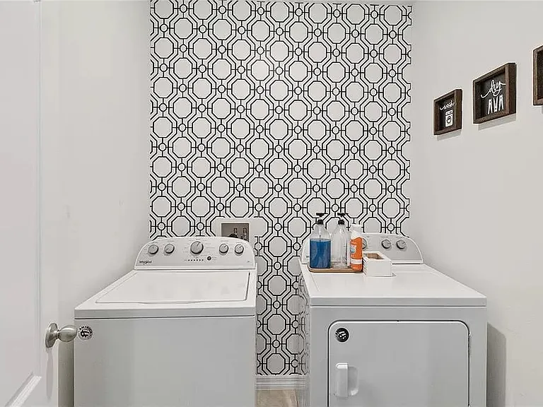 2585 Ryland Falls Dr — Photo 19