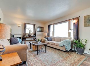 318 La Salle Dr SW, Cedar Rapids, IA 52404