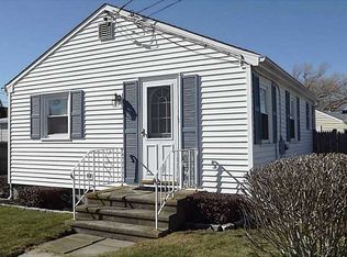 27 Ronnie St, Tiverton, RI 02878