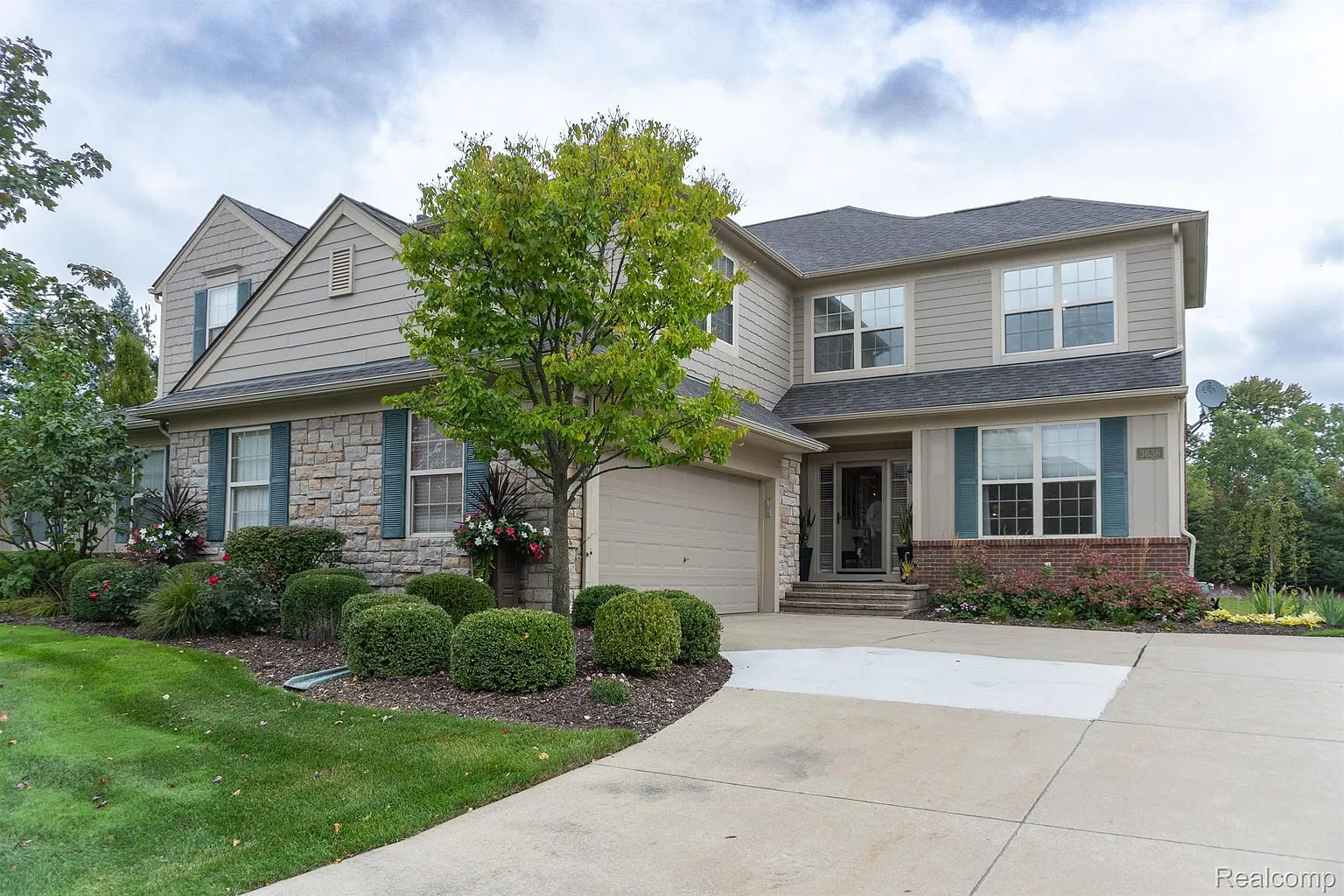 3636 Winding Brook Cir photo 1