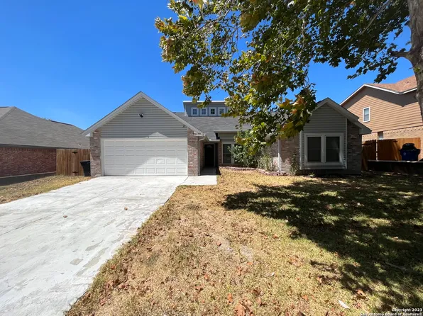 3517 FOXBRIAR LN, Schertz, TX 78154