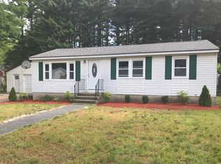 17 Skyline Dr, Nashua, NH 03062