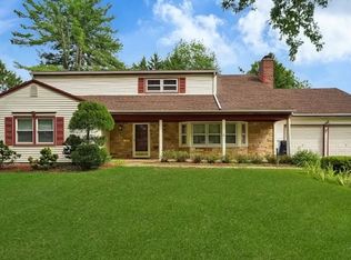 7 Cypress Rd, Somerset, NJ 08873