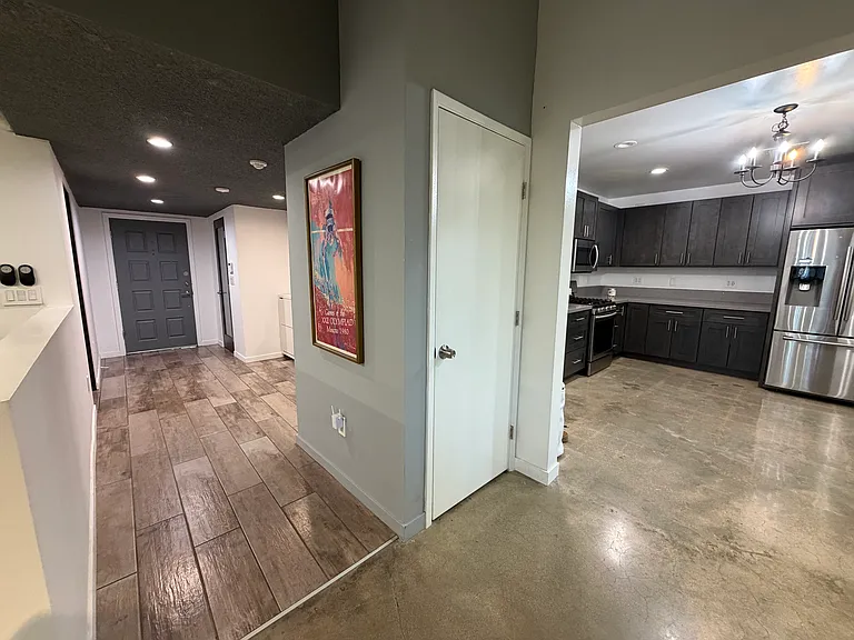 22701 Martha St — Photo 25