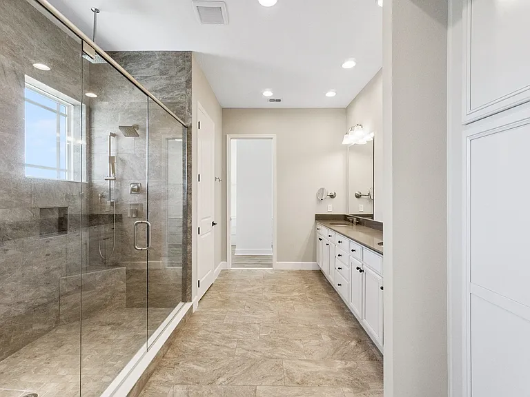 13273 Granger Ave — Photo 25