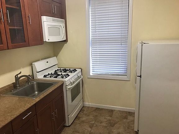 3rd image of 4545 41st St APT 2R