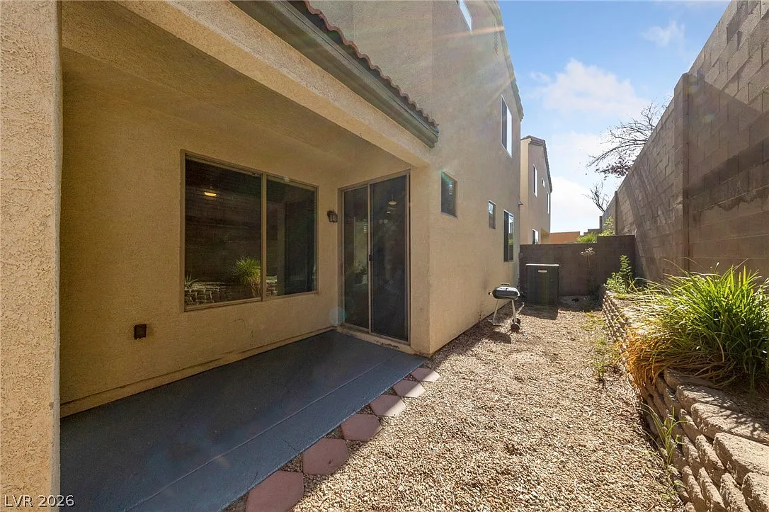 3 bed, 2.5 bath, 1796 sqft, $2,275 — Photo 4