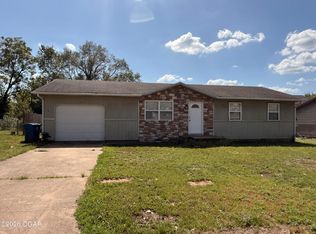 115 Bulger Dr, Carterville, MO 64835