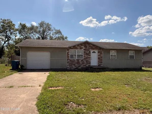 115 Bulger Dr, Carterville, MO 64835