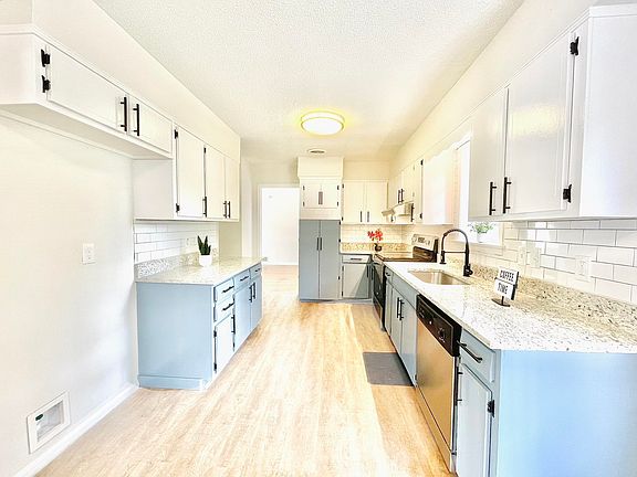 5th image of 2955 Eagle Dr