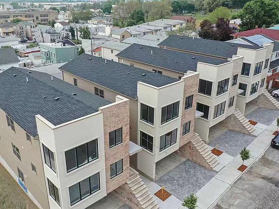 2nd image of 5107 Meadowview Ave #1