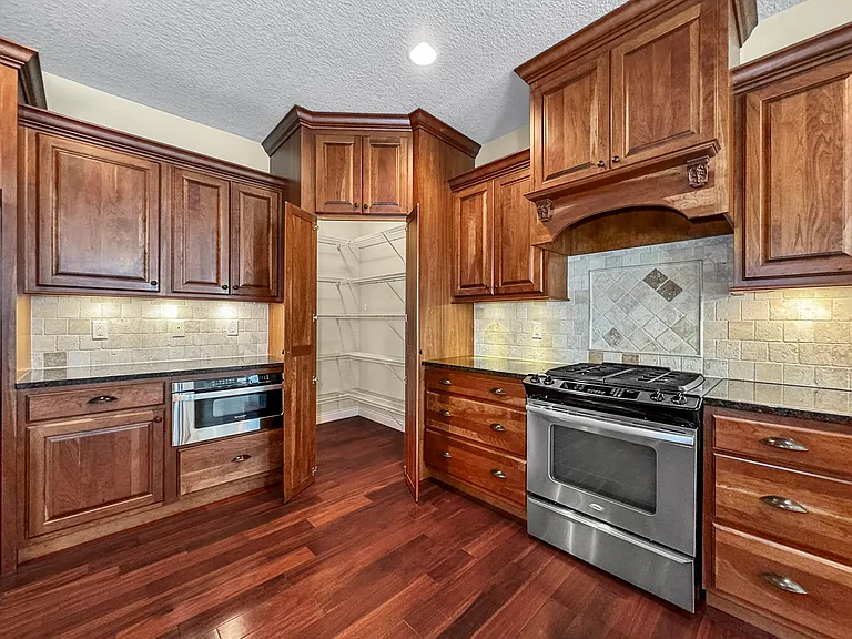 4280 E Kingston Cir — Photo 12