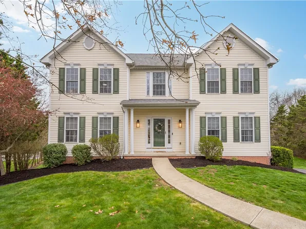 116 Scenery Hill Dr, Canonsburg, PA 15317