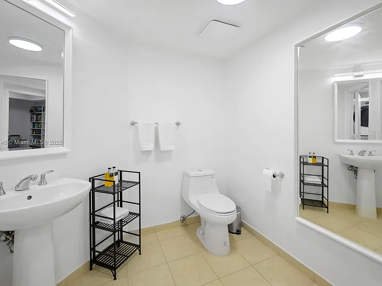 16699 Collins Ave #3306 — Photo 10