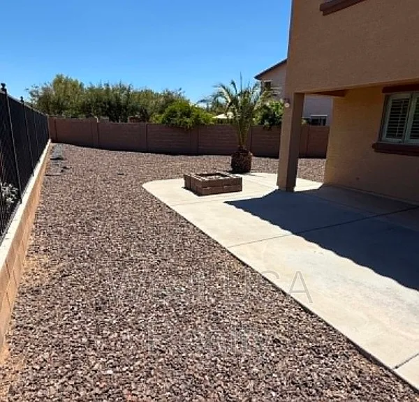 8821 S 40th Dr — Photo 18