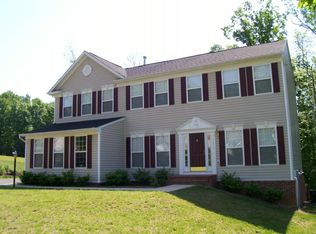 11113 Park Ridge Rd, Fredericksburg, VA 22408