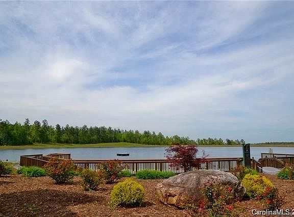 4th image of 139 Fall Creek Dr