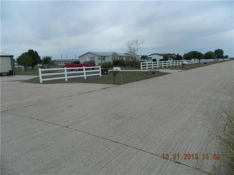 1st image of 104 Squires Ct
