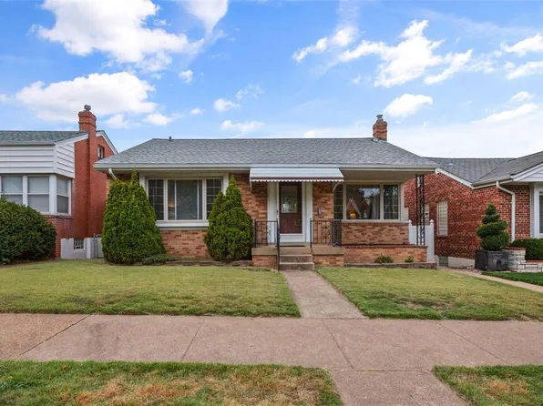5227 Pernod Ave, Saint Louis, MO 63139