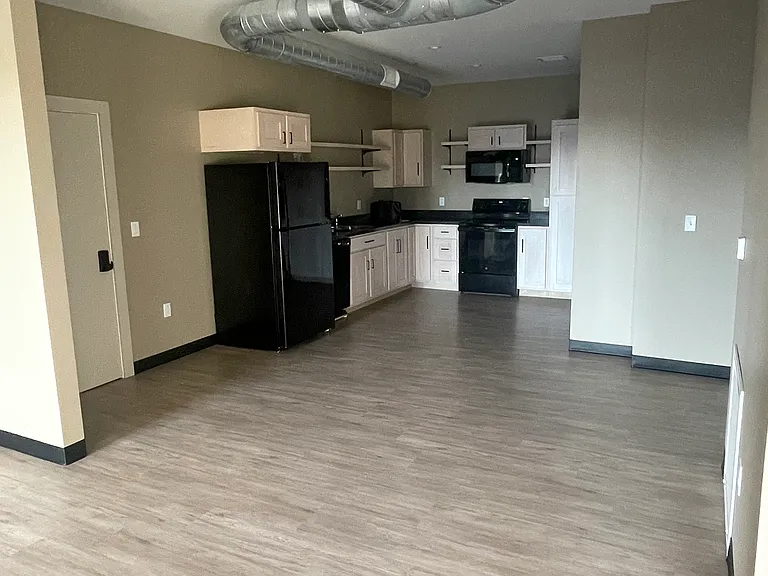 302 Court St #205 — Photo 6