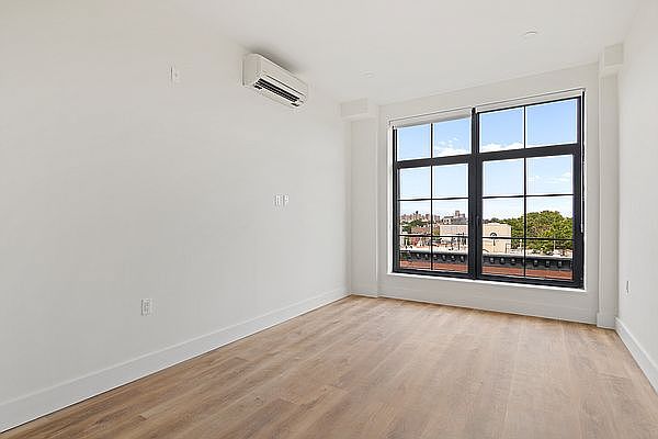 1st image of 1104 Bedford Ave APT 405