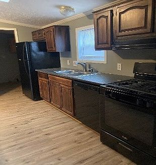 5th image of 219 Christopher Stone Dr #187