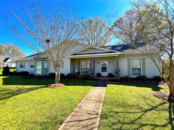 101 Foxworth Ct, Dothan, AL 36305