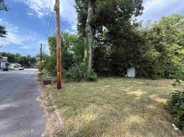 1008 Division St, North Little Rock, AR 72114