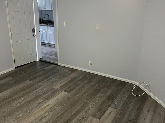 3rd image of 503 S Garfield Ave #B