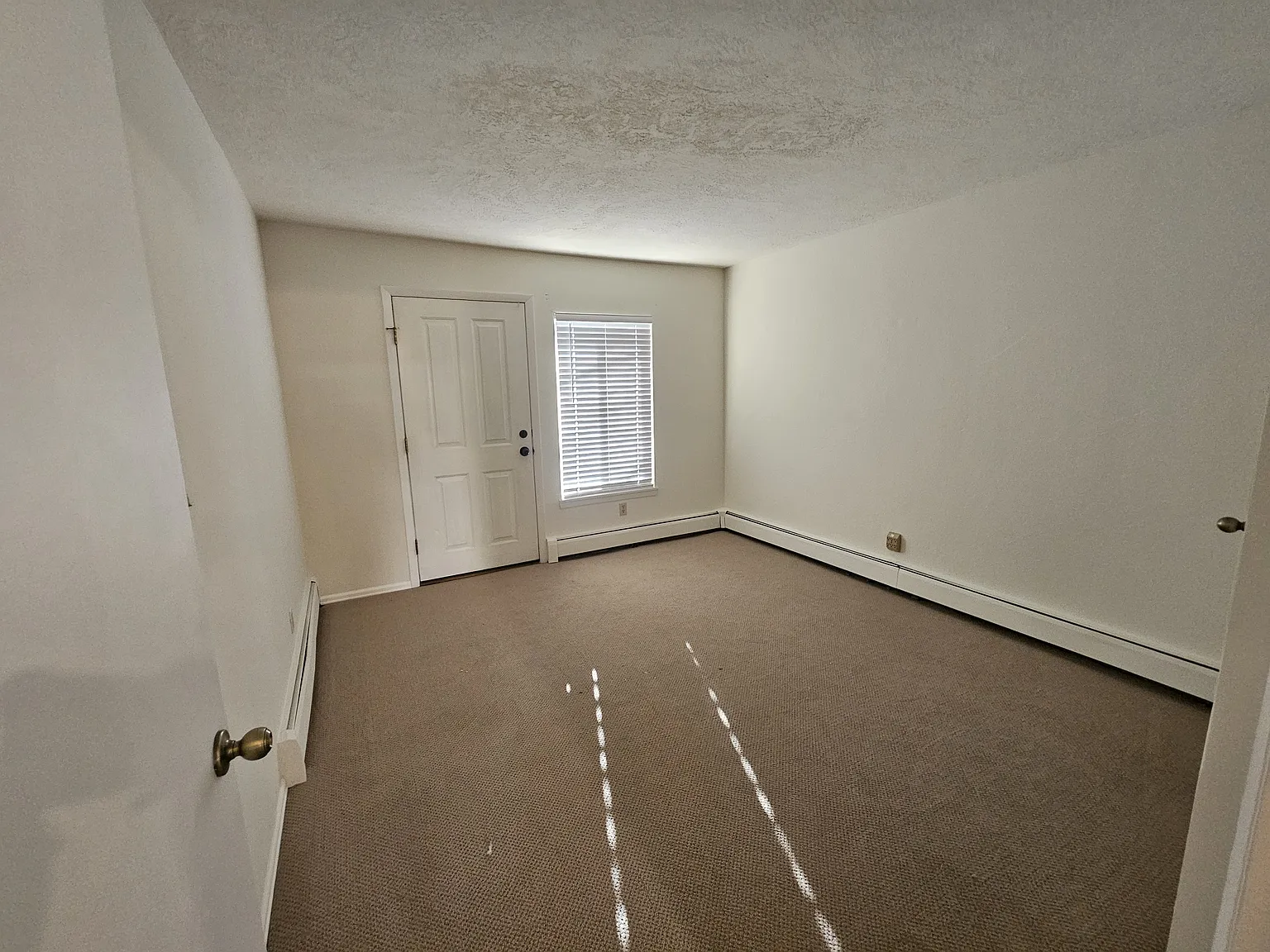 2 bed, 1100 sqft, $3,000 — Photo 4