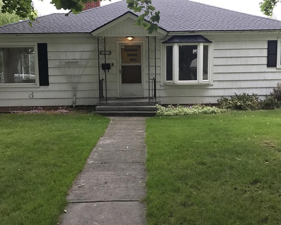 1st image of 610 Hastings Ave
