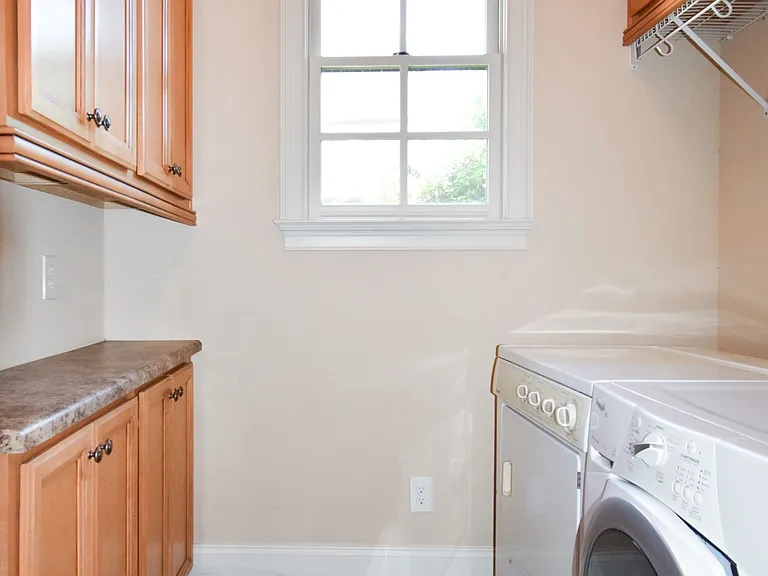 1634 Presley Ct — Photo 18