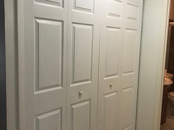 5th image of 322 Oceanside Ct