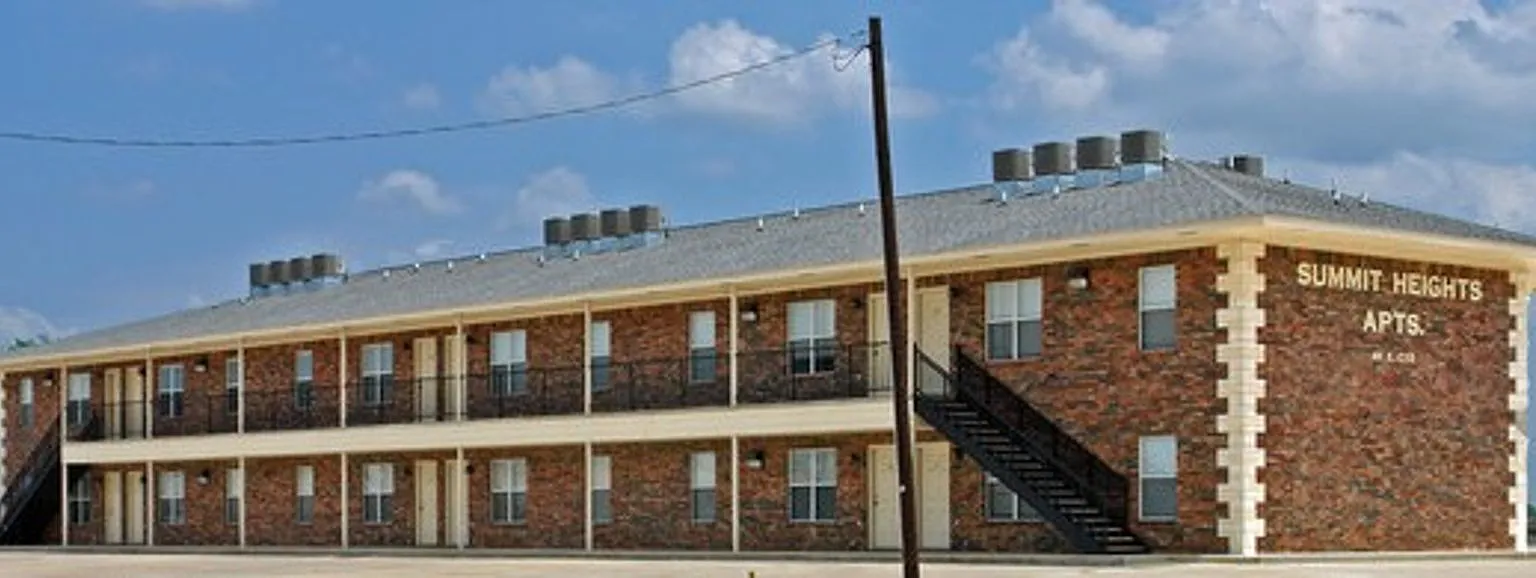 411 E Central TX Expwy — Photo 1