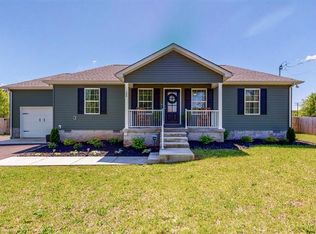106 Lyndsey Ln, Tullahoma, TN 37388