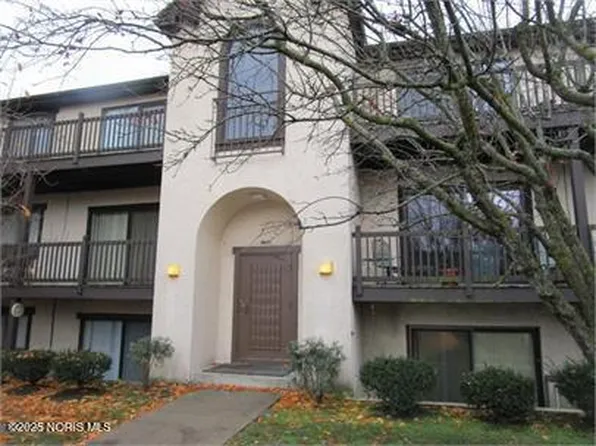 1660 Brownstone Blvd APT 213, Toledo, OH 43614