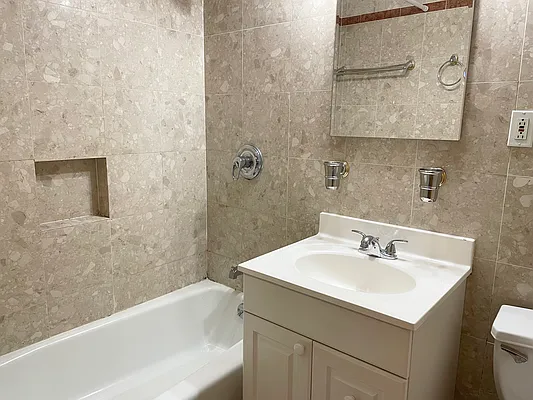 Rented by Meraki Realty LLC | media 13