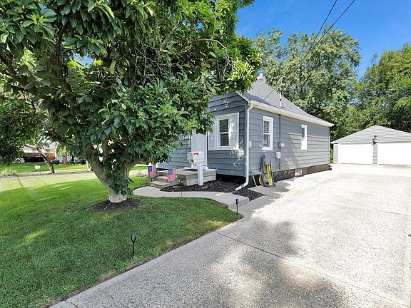 5th image of 3238 Division Ave SW