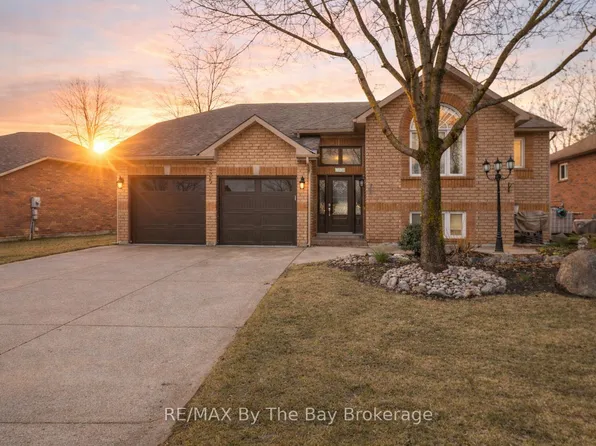 435 Ramblewood Dr, Wasaga Beach, ON L9Z 1P3