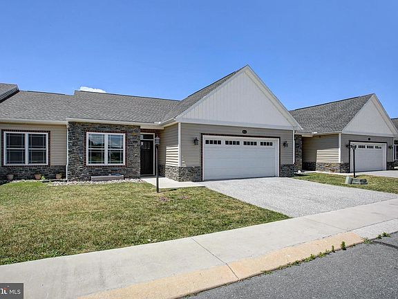 4th image of 103 Blackbird Ln