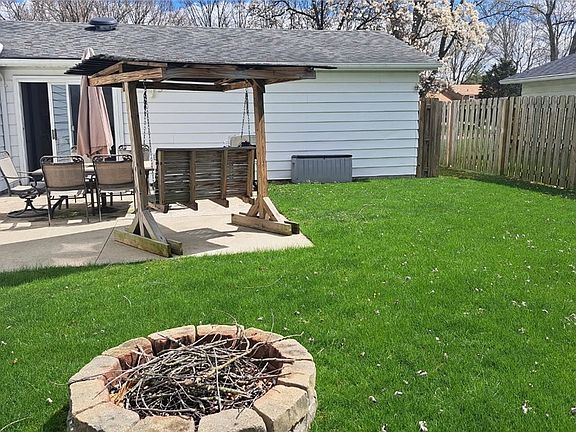 3rd image of 9322 Pheasant Run Pl