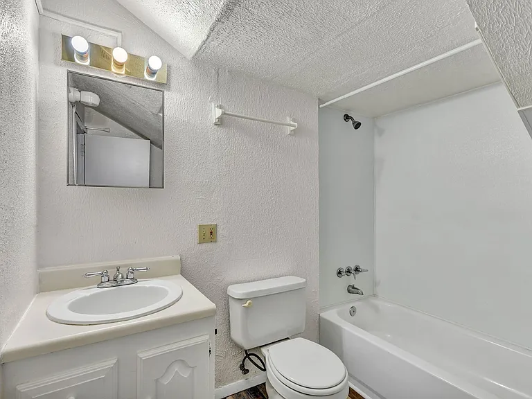 617 Manitou Ave — Photo 27
