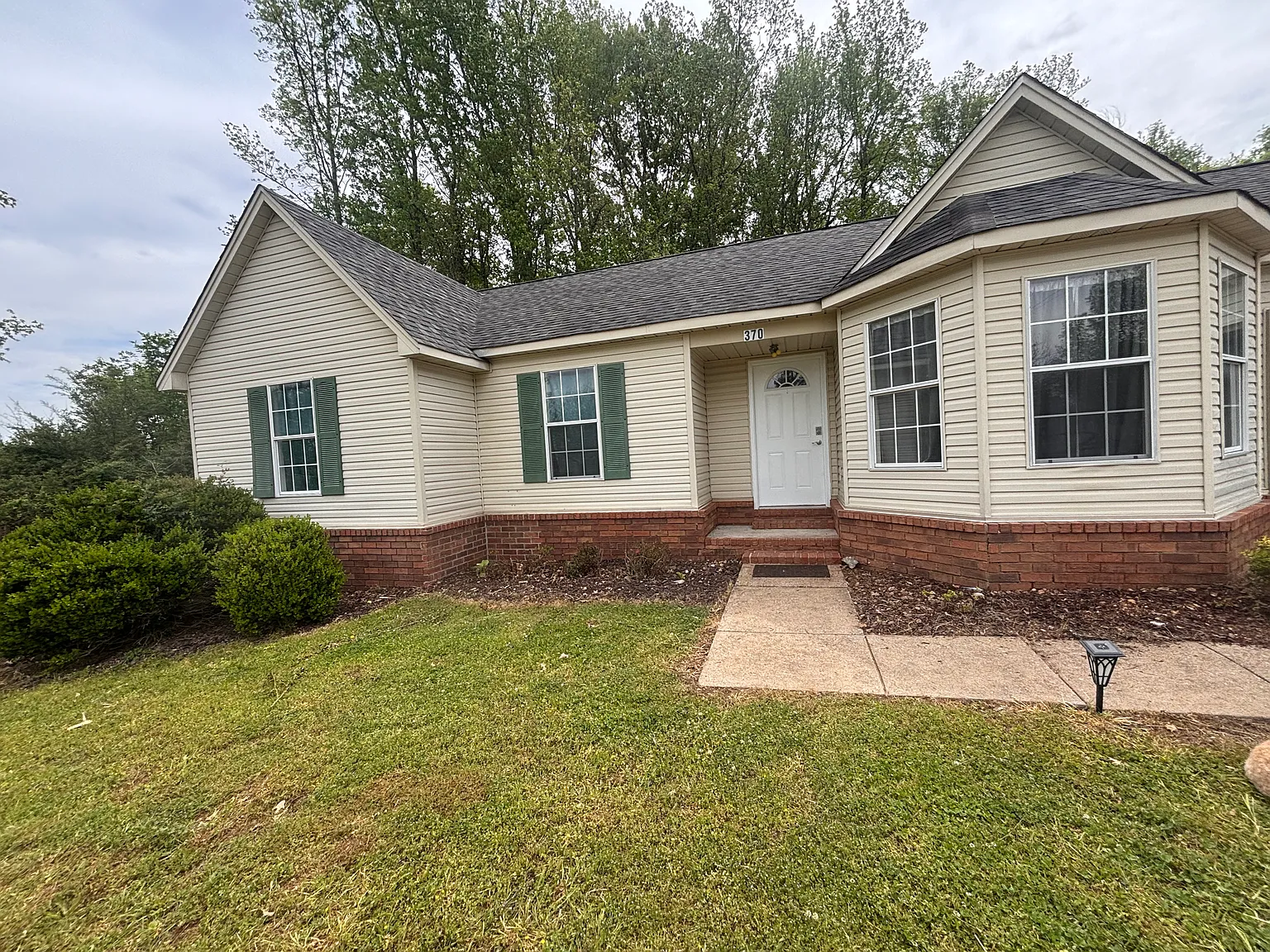 370 Brown Rd — Photo 1